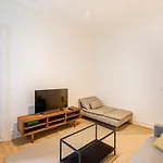 Guestready - Bright And Fully Equipped Apartment